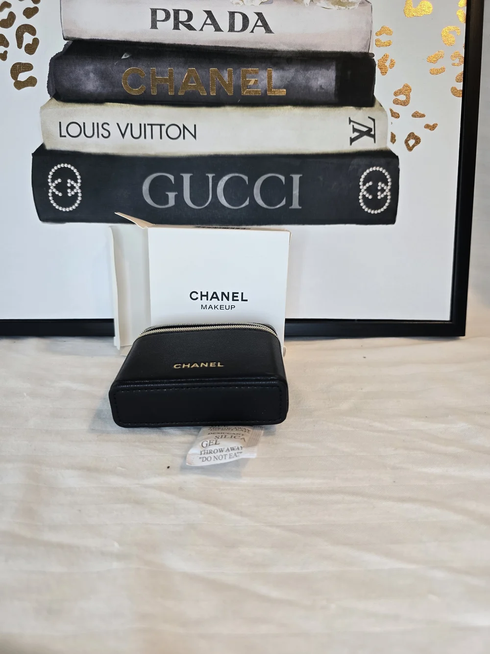 CHANEL compact black